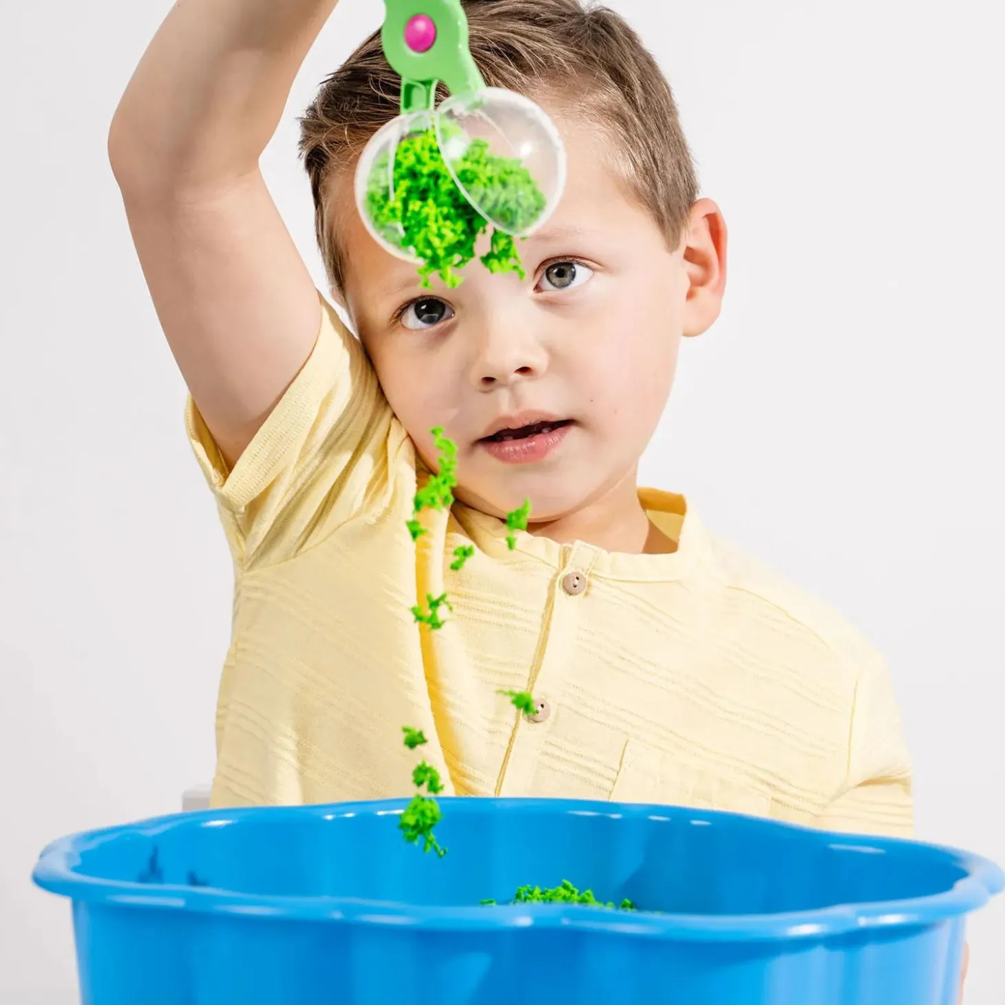 Educational Insights Playfoam Pluffle Sensory Station