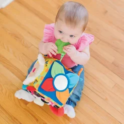 Melissa & Doug Musical Farmyard Learning Cube