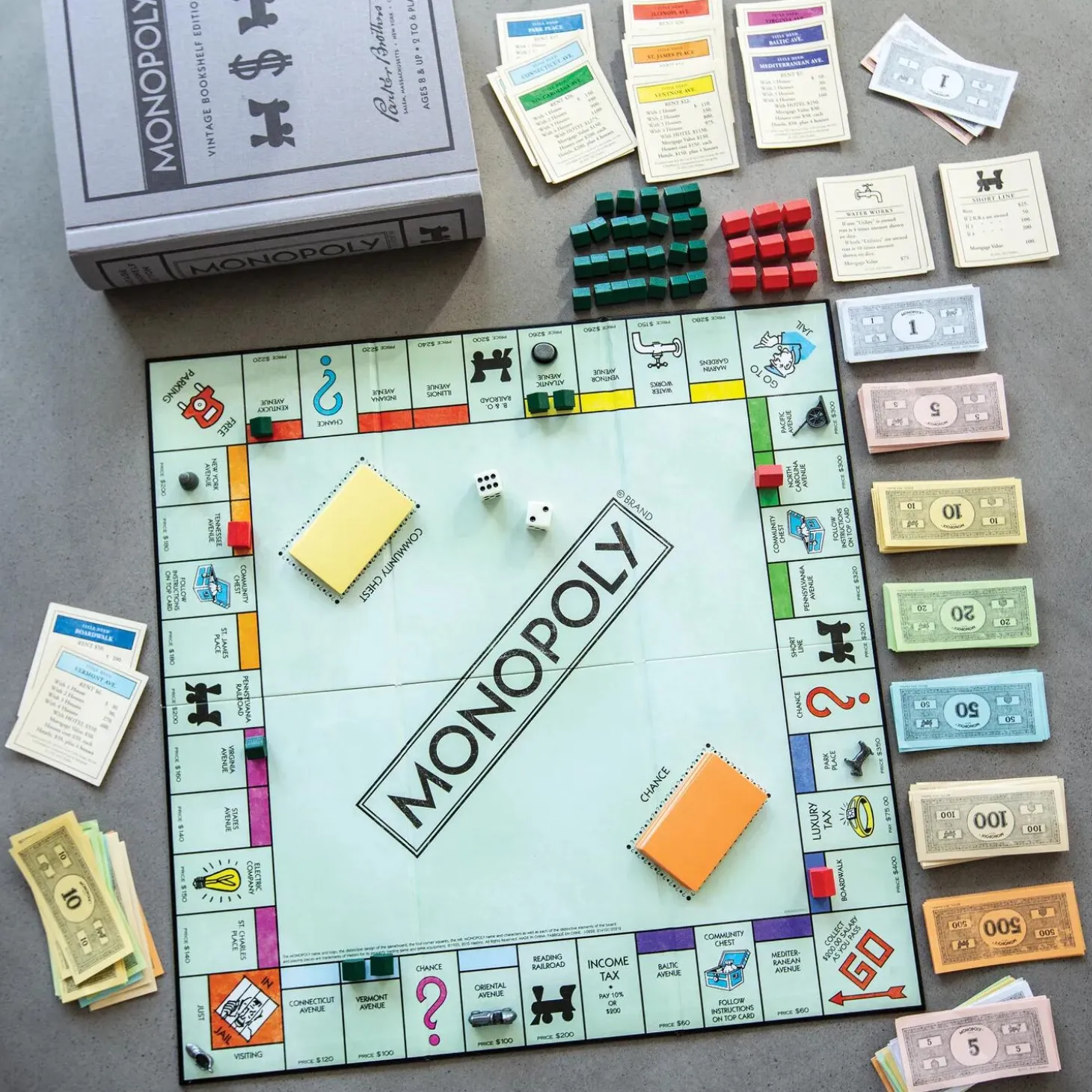 Monopoly Vintage Bookshelf Edition