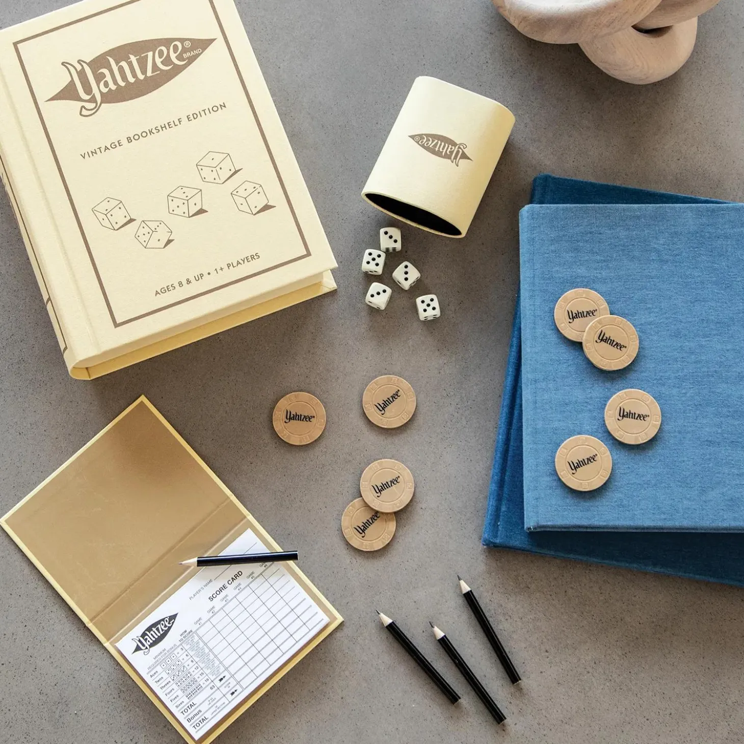 Yahtzee Vintage Bookshelf Edition